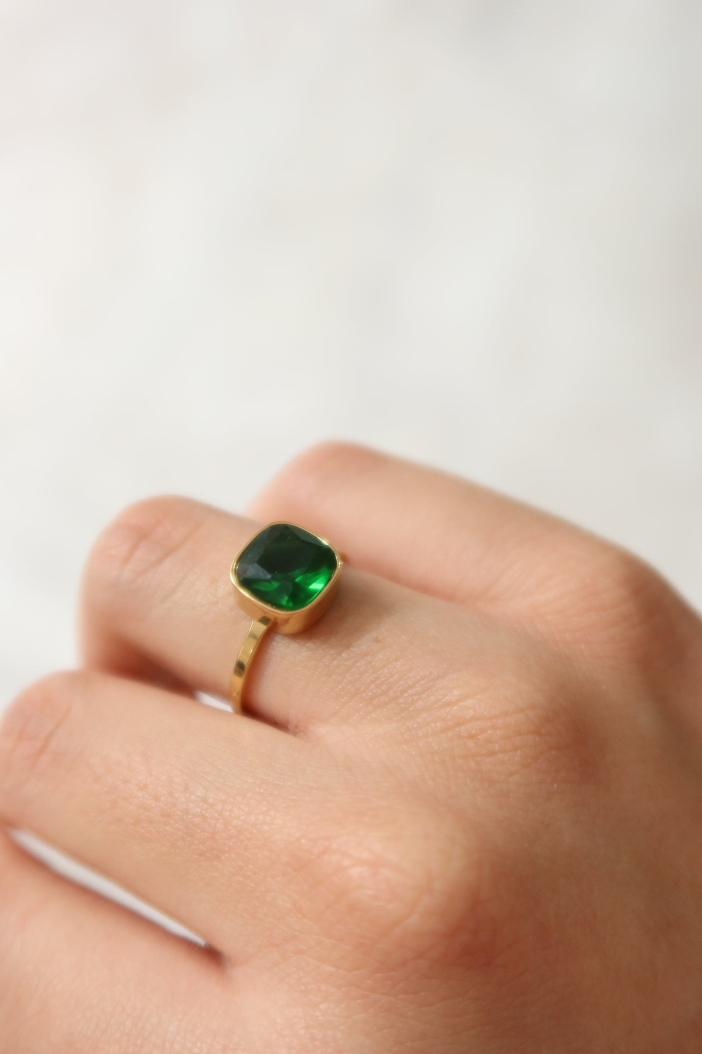 Anillo piedra verde