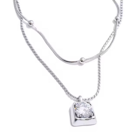 Collar doble con piedra